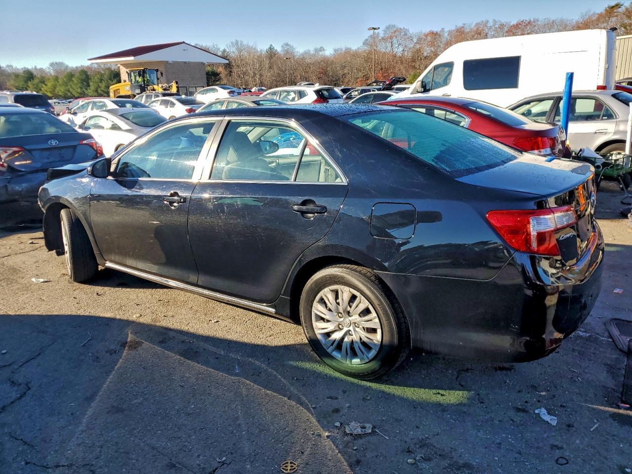 2013 TOYOTA CAMRY