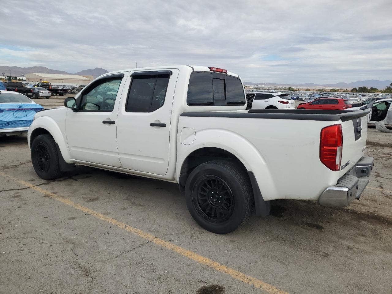 2017 NISSAN Frontier
