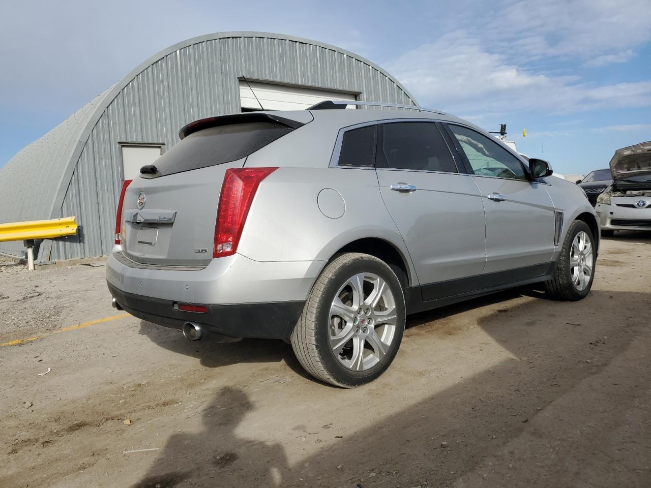 2016 CADILLAC SRX