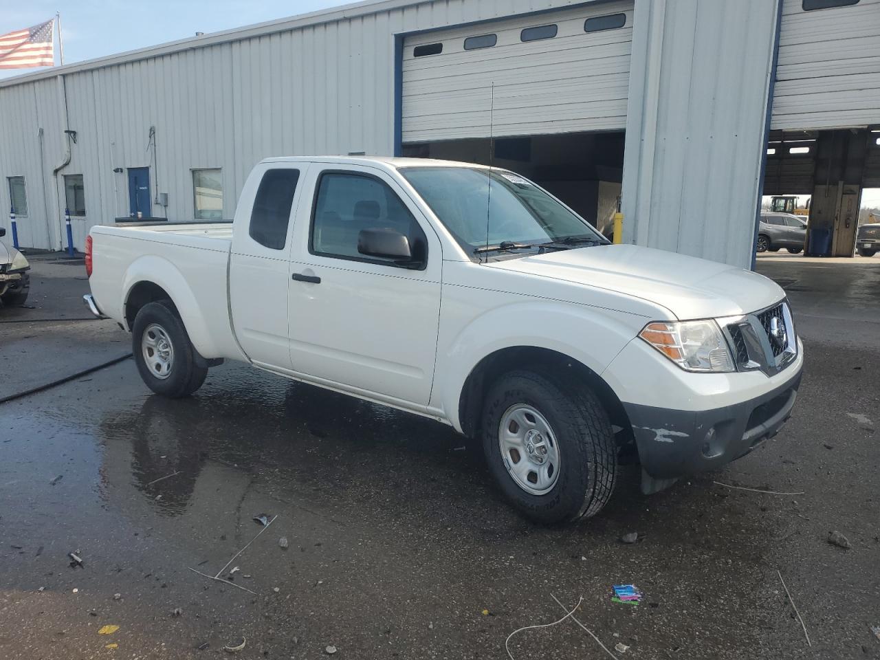 2016 NISSAN Frontier