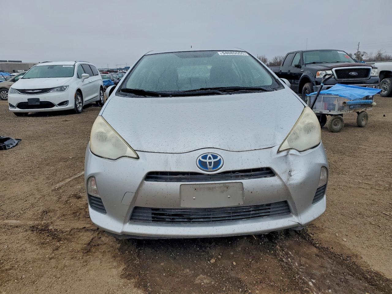 2013 TOYOTA Prius c