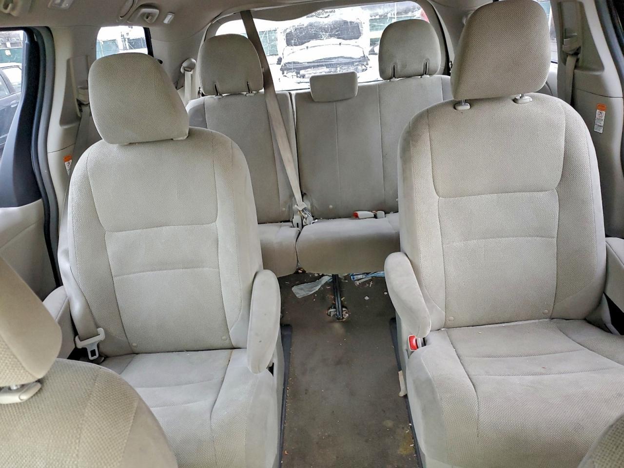 2015 TOYOTA SIENNA