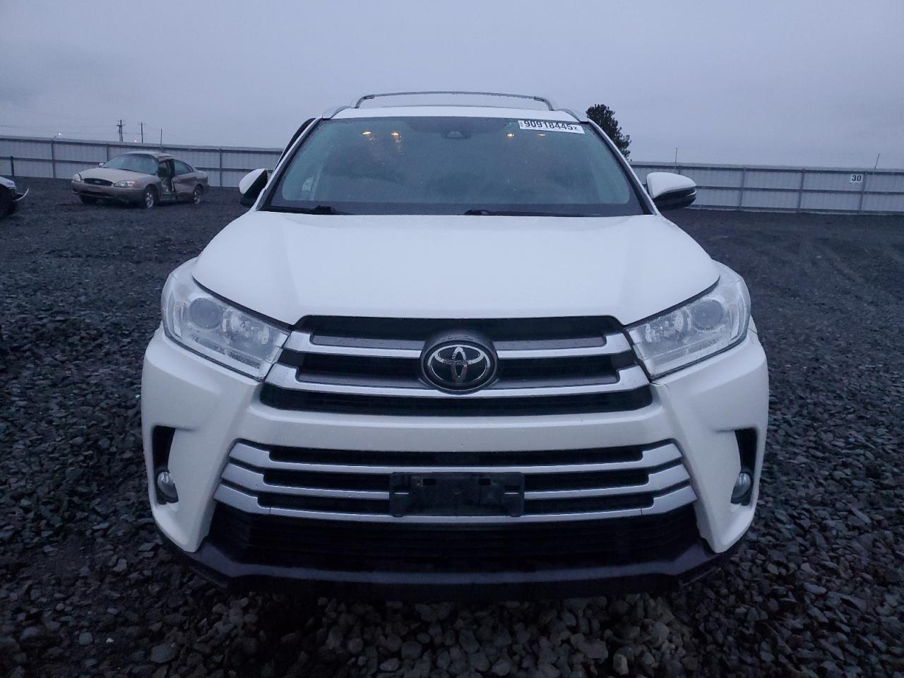 2019 TOYOTA HIGHLANDER