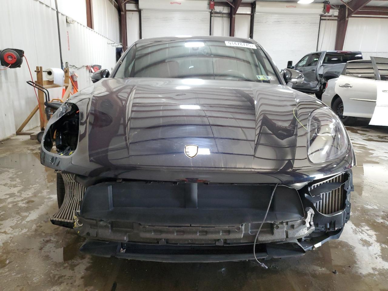 2021 PORSCHE Macan
