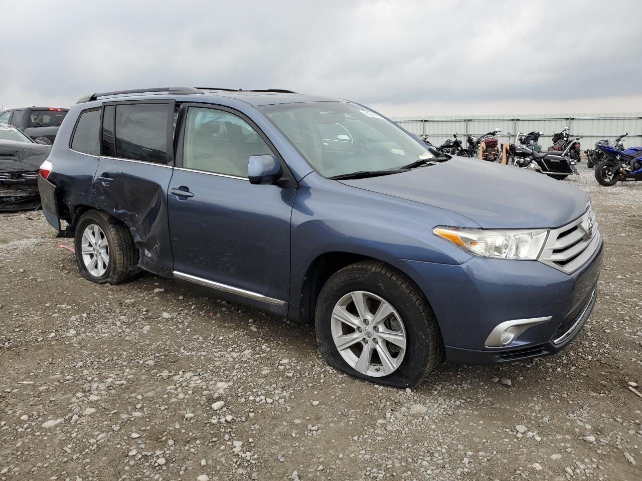 2013 TOYOTA HIGHLANDER