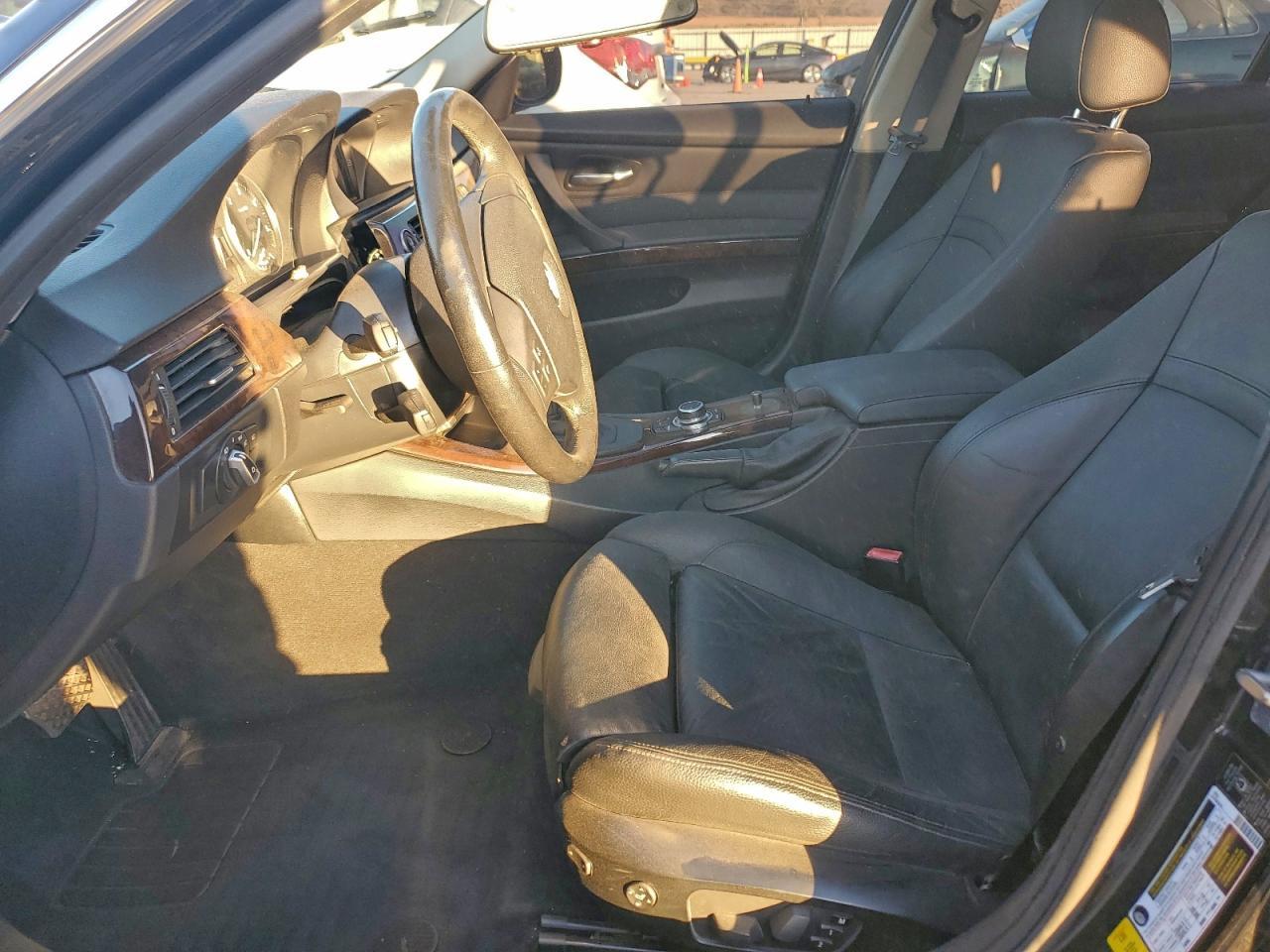 2011 BMW 3 SERIES
