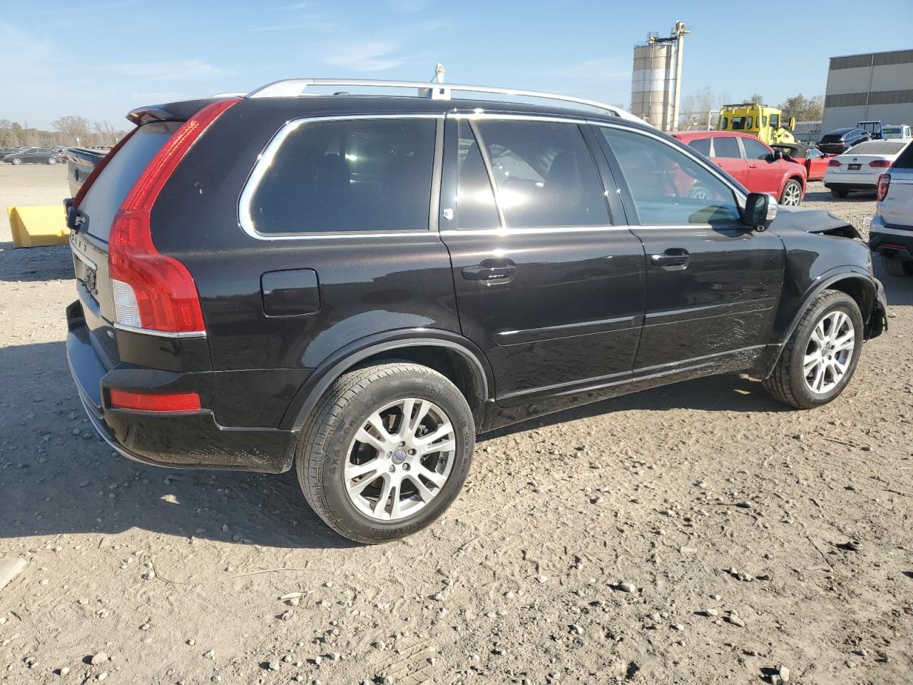 2013 VOLVO XC90