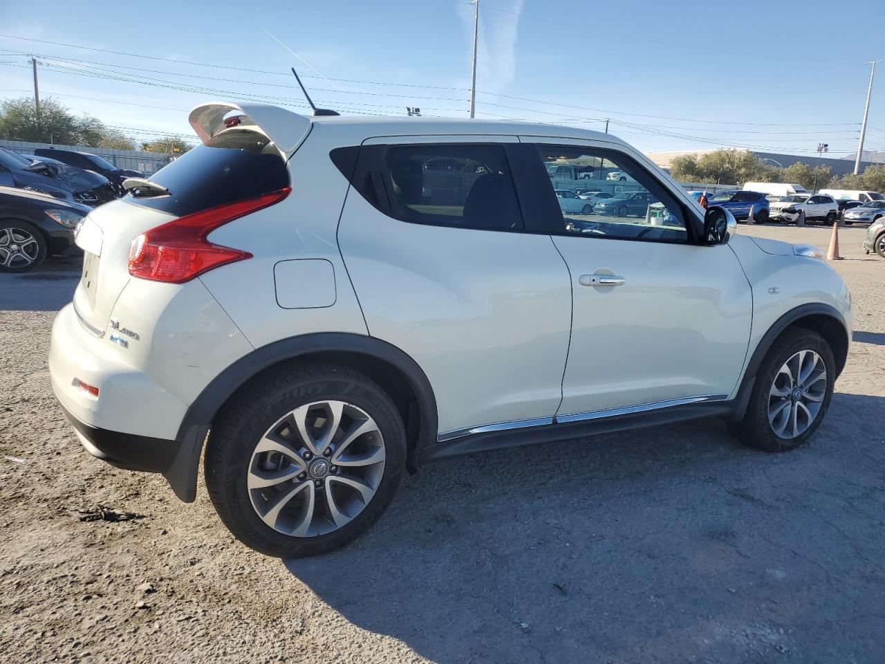 2012 NISSAN Juke