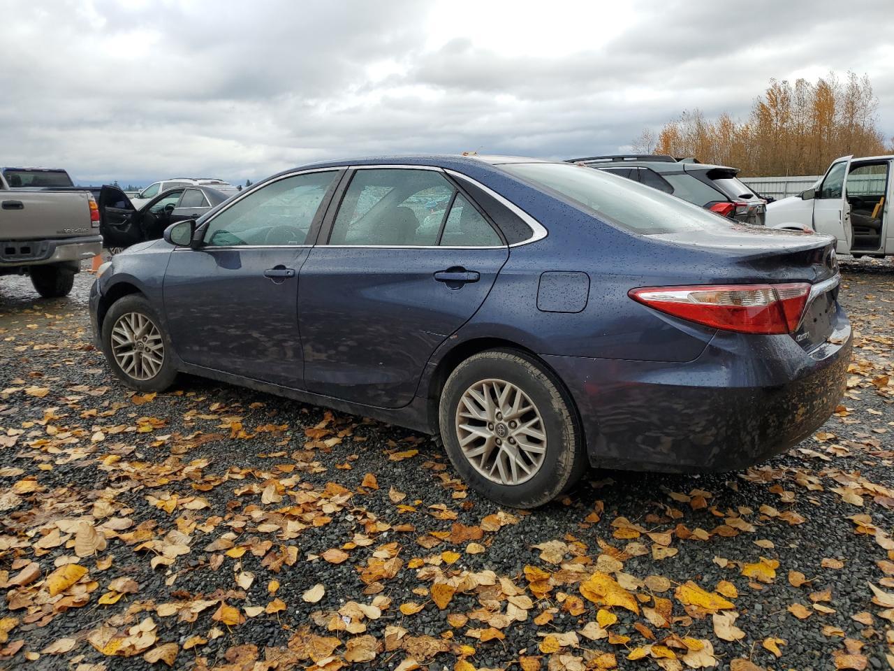 2017 TOYOTA CAMRY