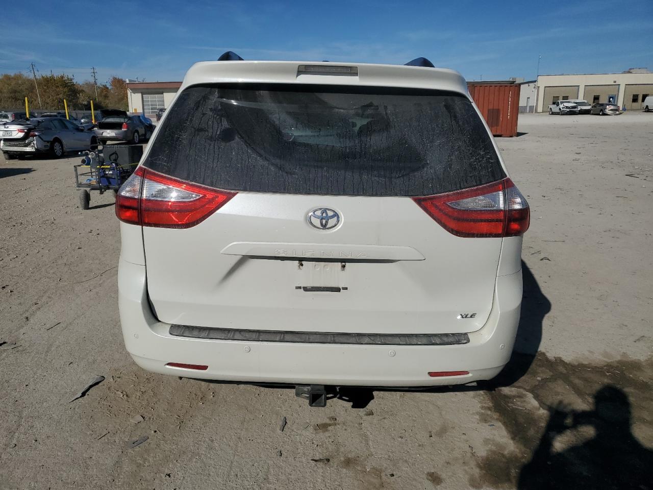 2017 TOYOTA SIENNA