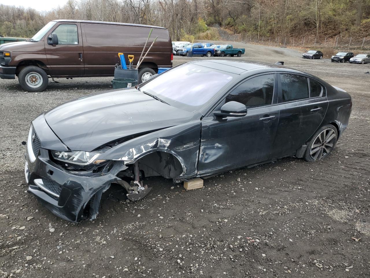 2017 JAGUAR XE