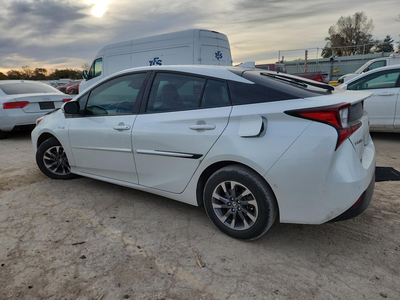 2022 TOYOTA PRIUS
