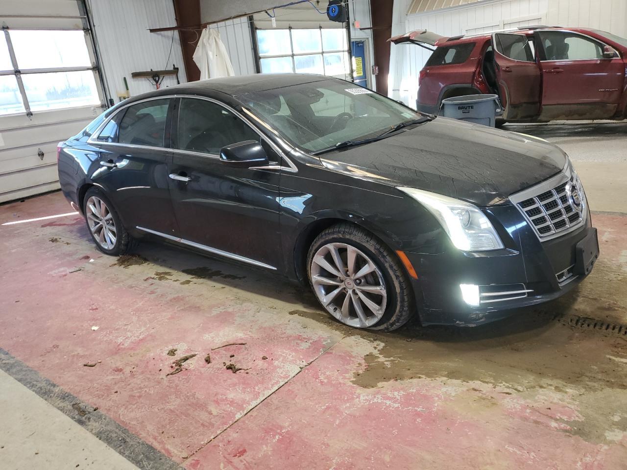 2013 CADILLAC XTS
