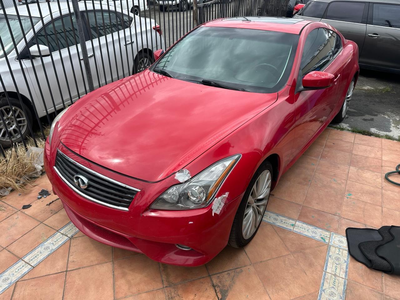 2012 INFINITI G37
