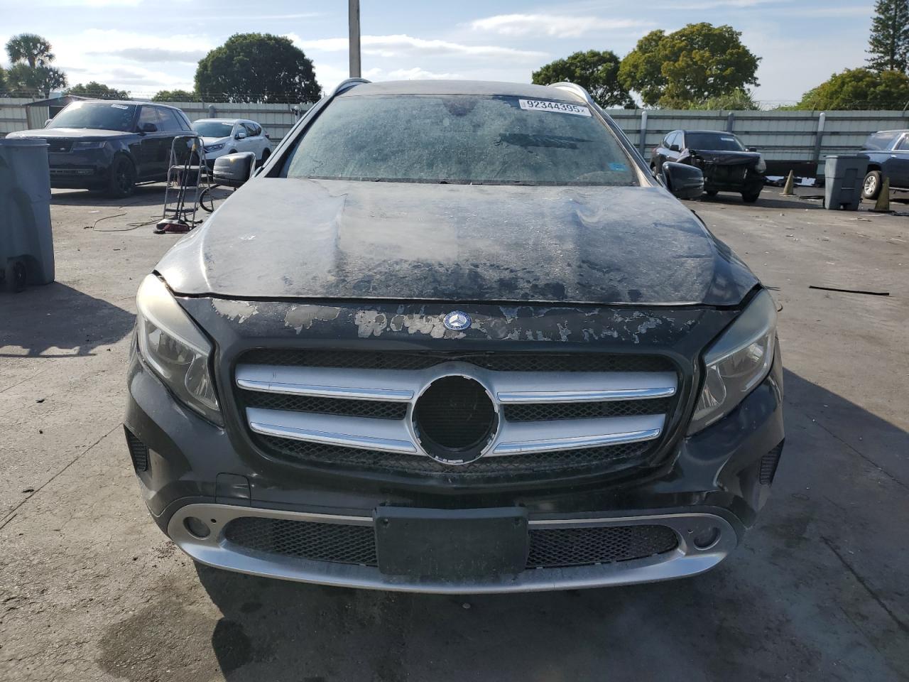 2016 MERCEDES-BENZ GLA-Class
