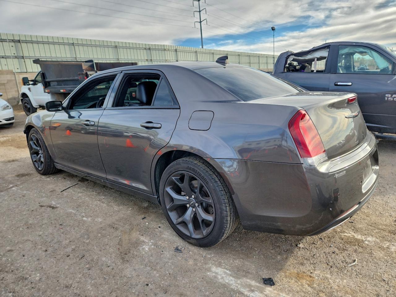 2022 CHRYSLER 300