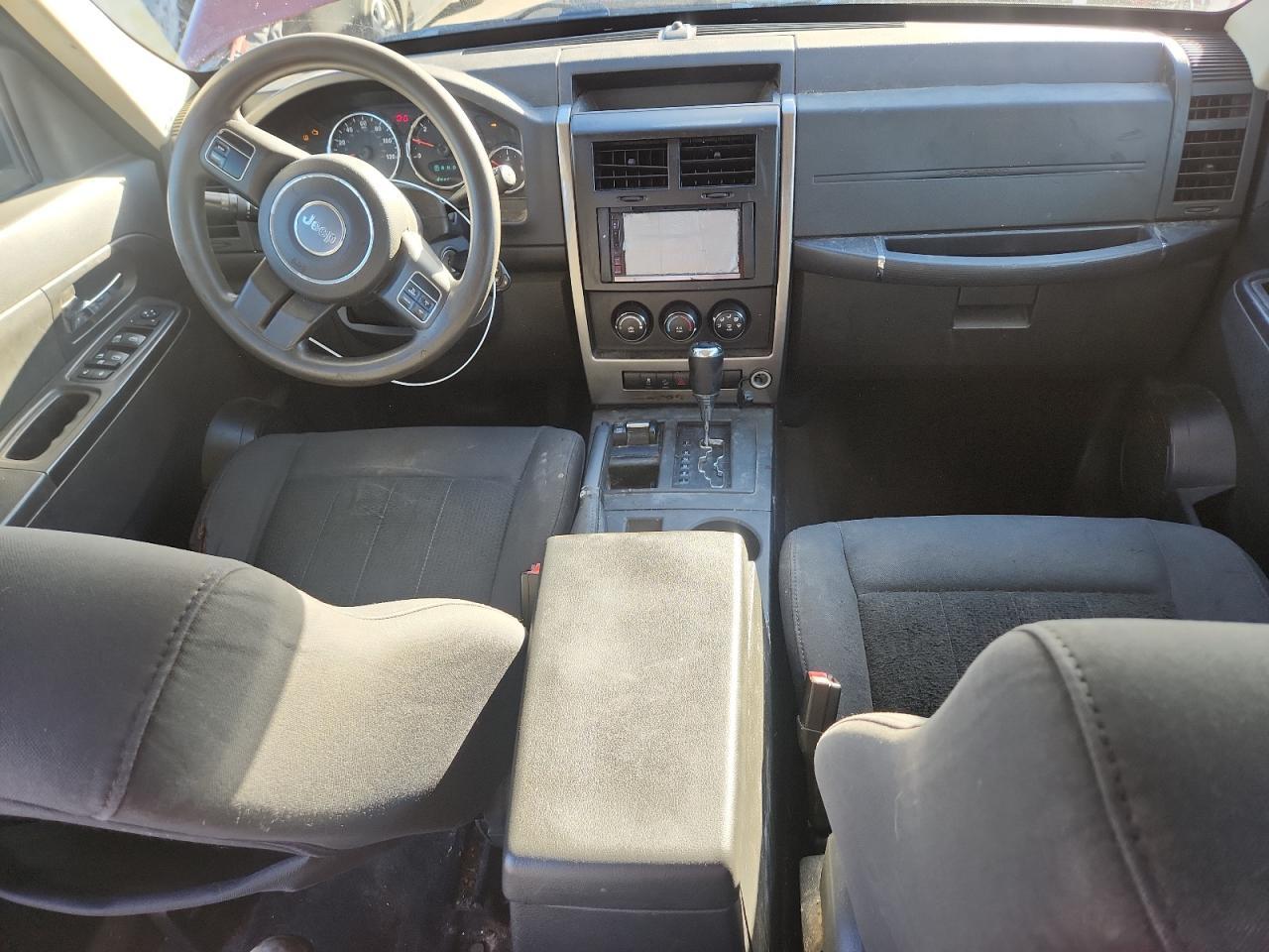 2011 JEEP Liberty