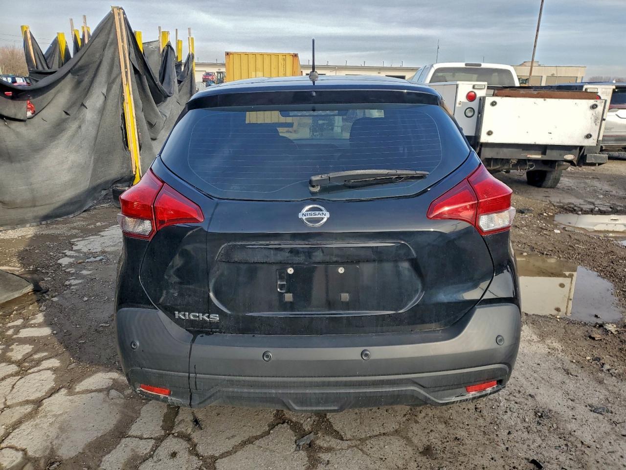 2020 NISSAN KICKS