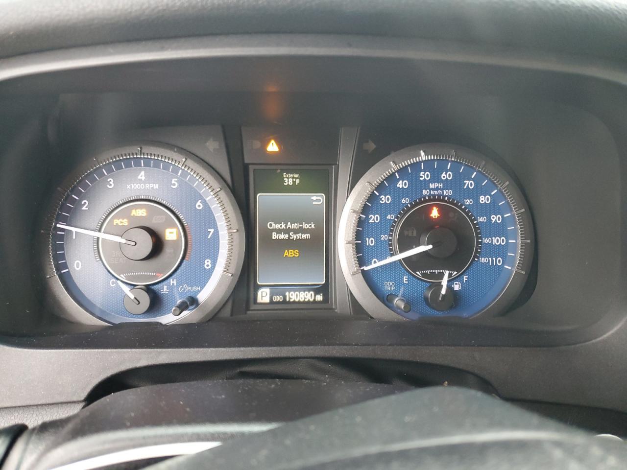 2016 TOYOTA SIENNA
