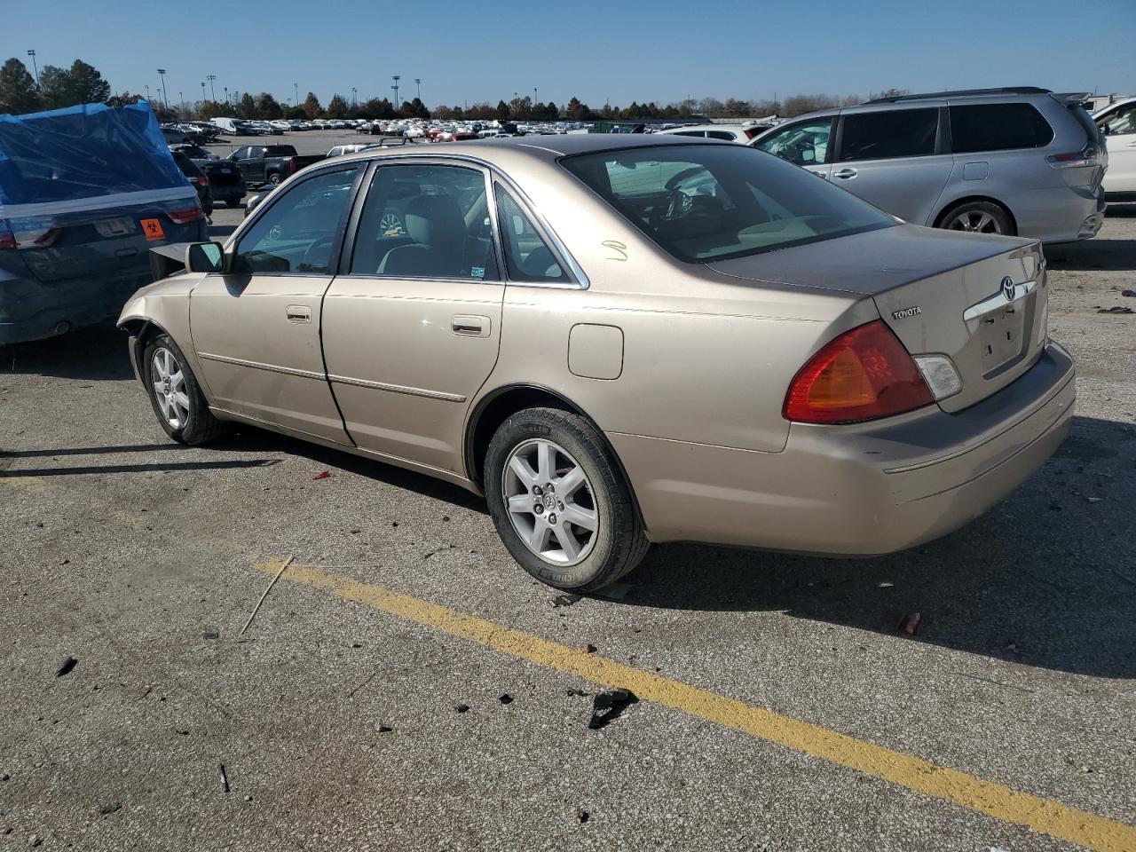 2000 TOYOTA Avalon