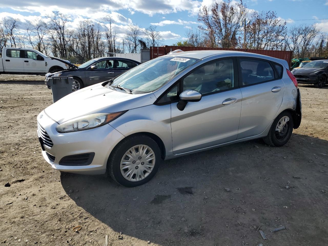2016 FORD Fiesta