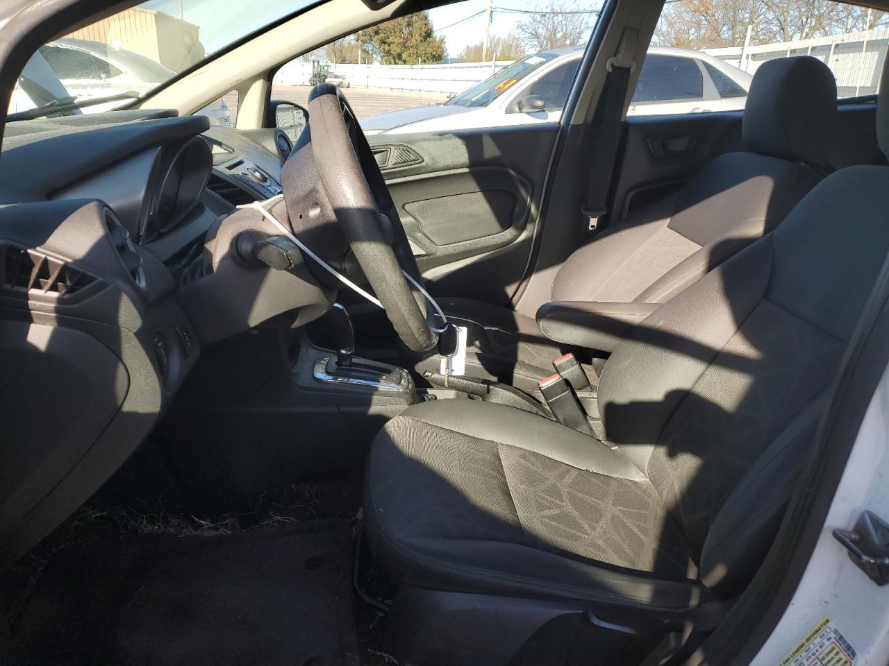 2012 FORD Fiesta