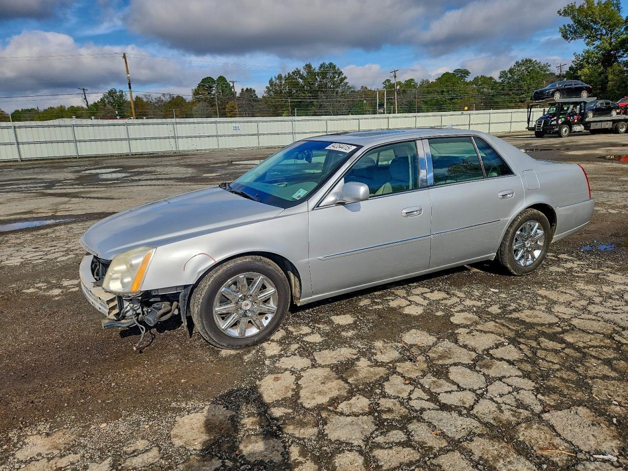 2011 CADILLAC DTS