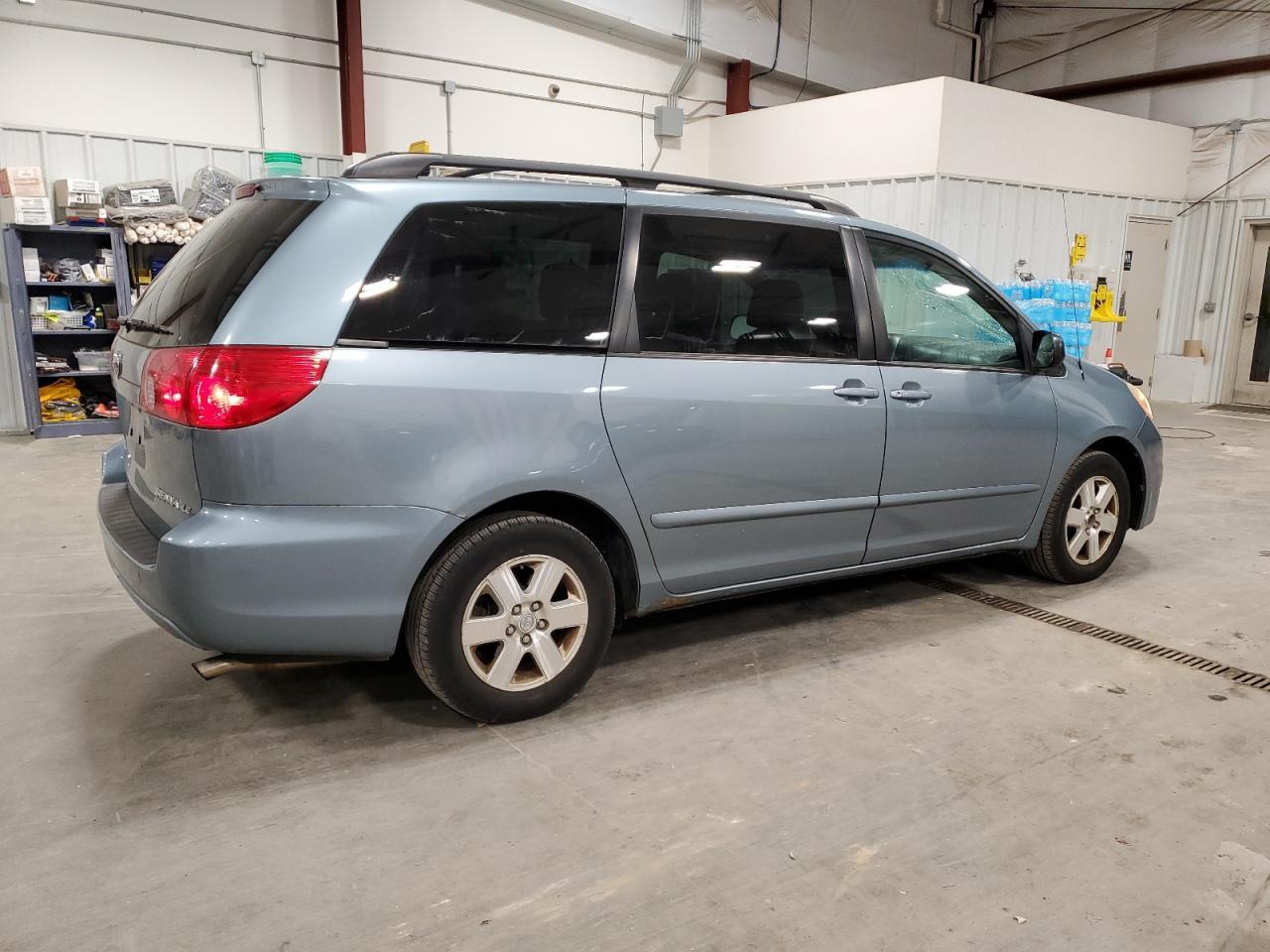2007 TOYOTA SIENNA