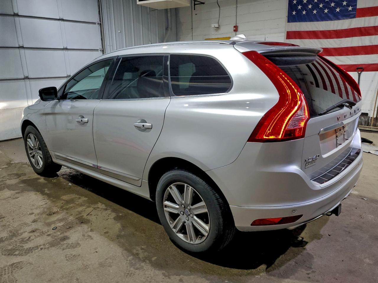 2017 VOLVO XC60