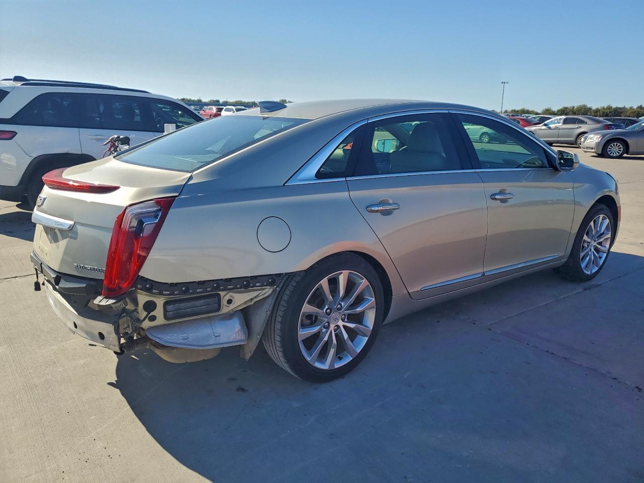 2016 CADILLAC XTS