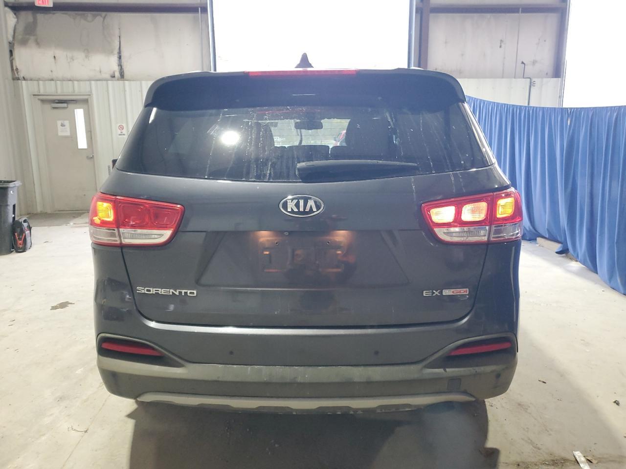 2016 KIA SORENTO