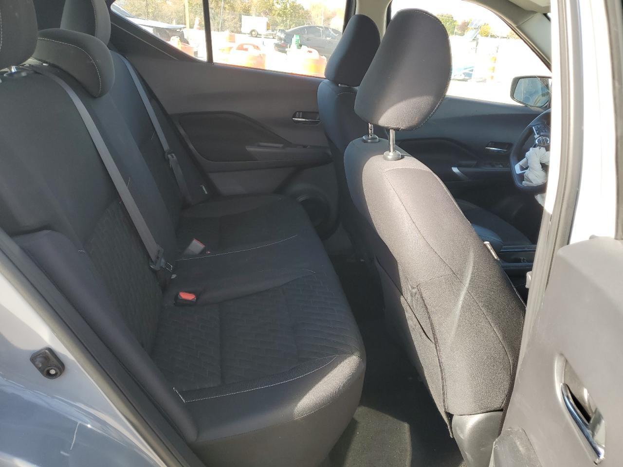 2021 NISSAN KICKS
