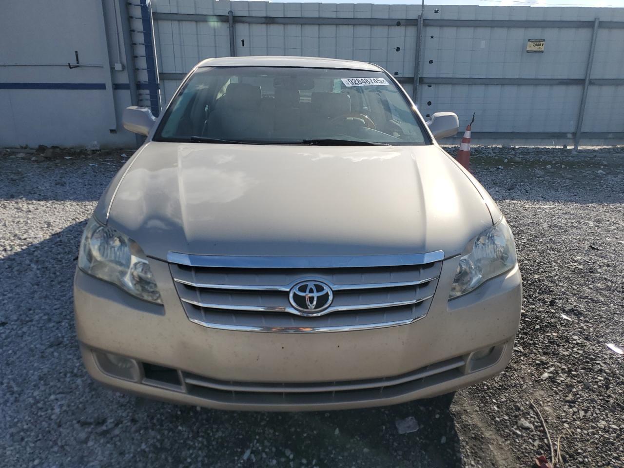 2006 TOYOTA Avalon