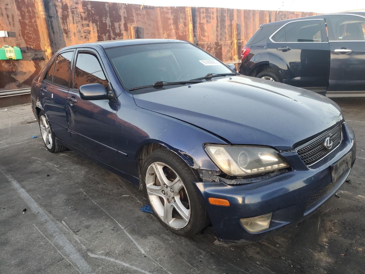 2004 LEXUS IS 300