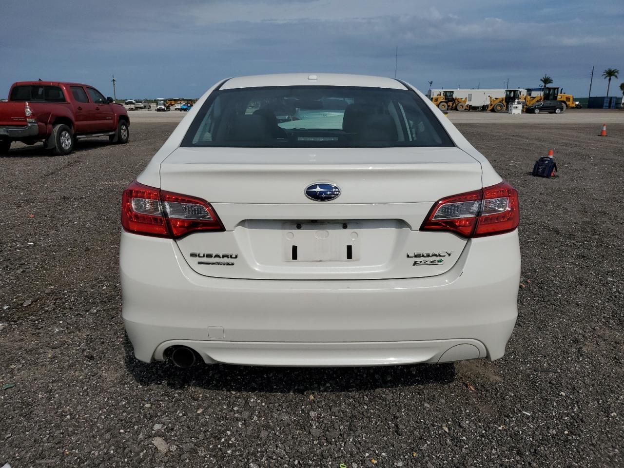 2015 SUBARU Legacy