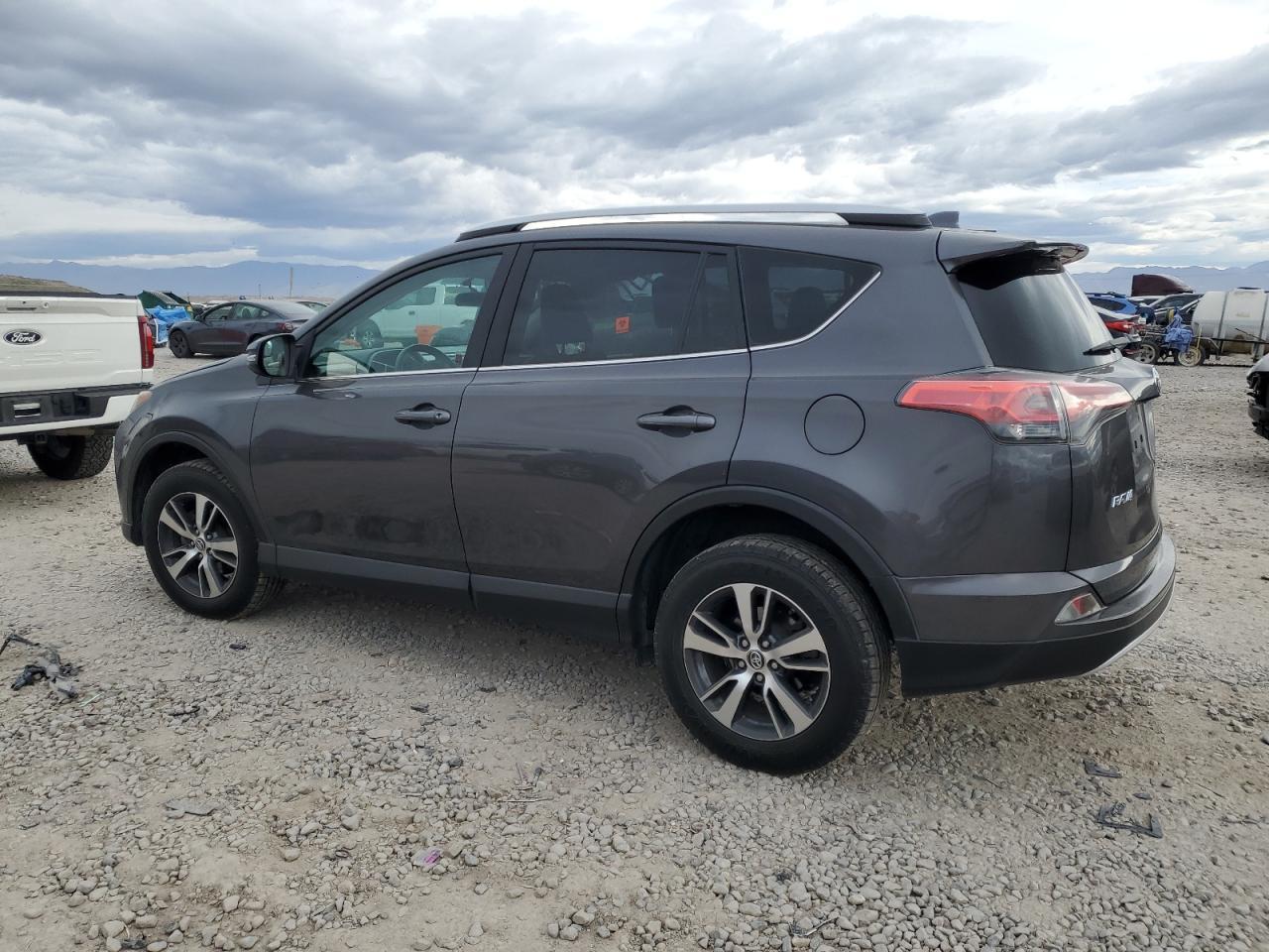 2016 TOYOTA RAV4