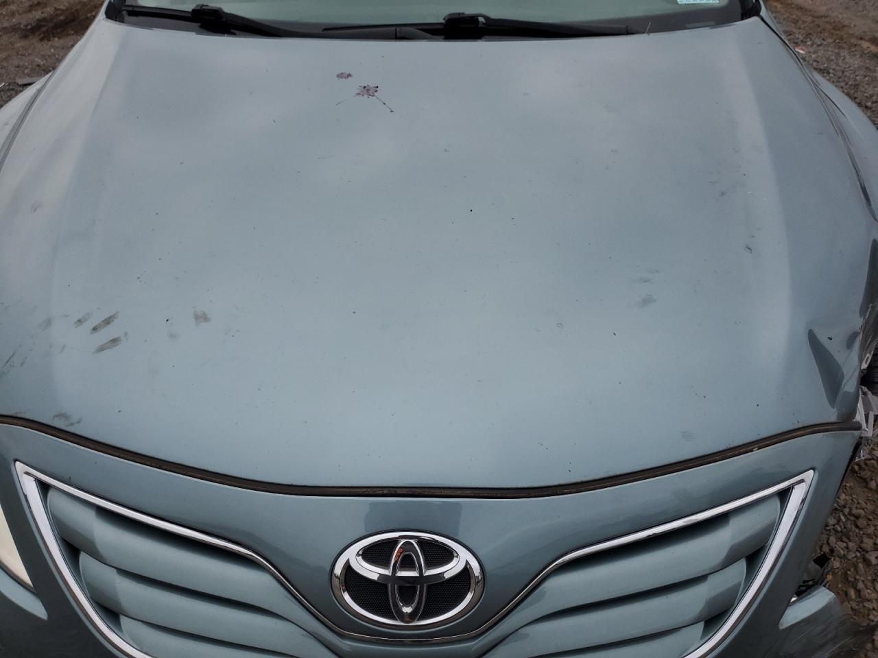2011 TOYOTA CAMRY