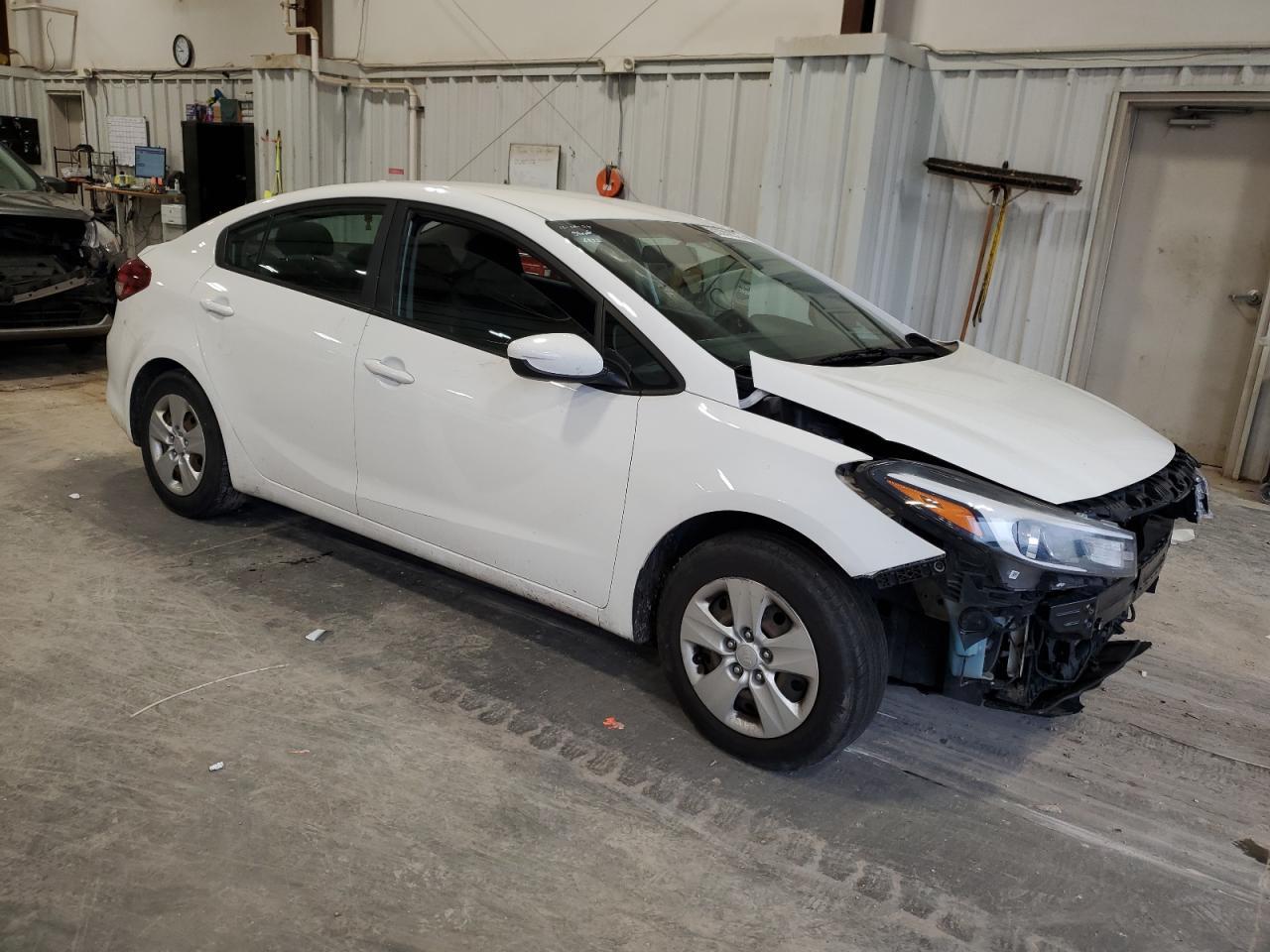 2017 KIA FORTE