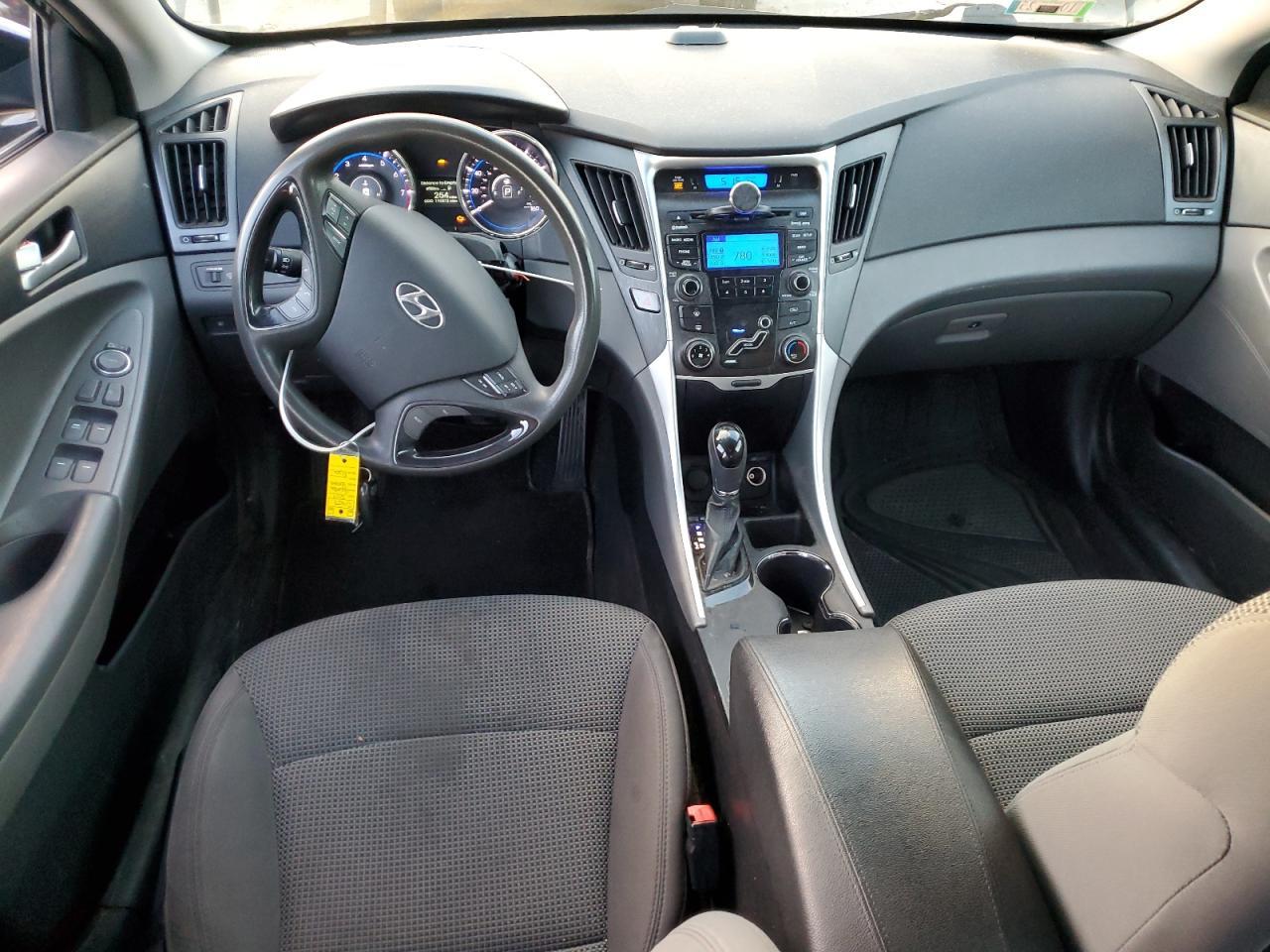 2012 HYUNDAI SONATA