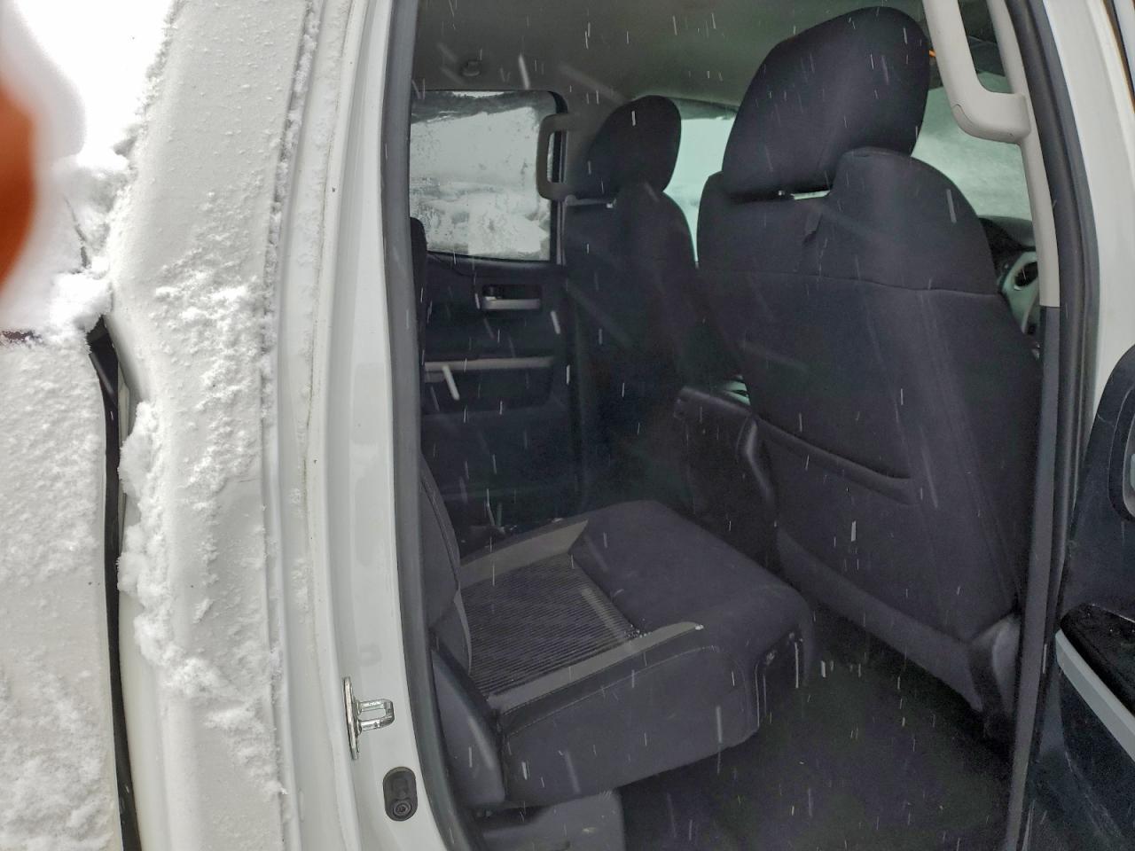 2016 TOYOTA TUNDRA
