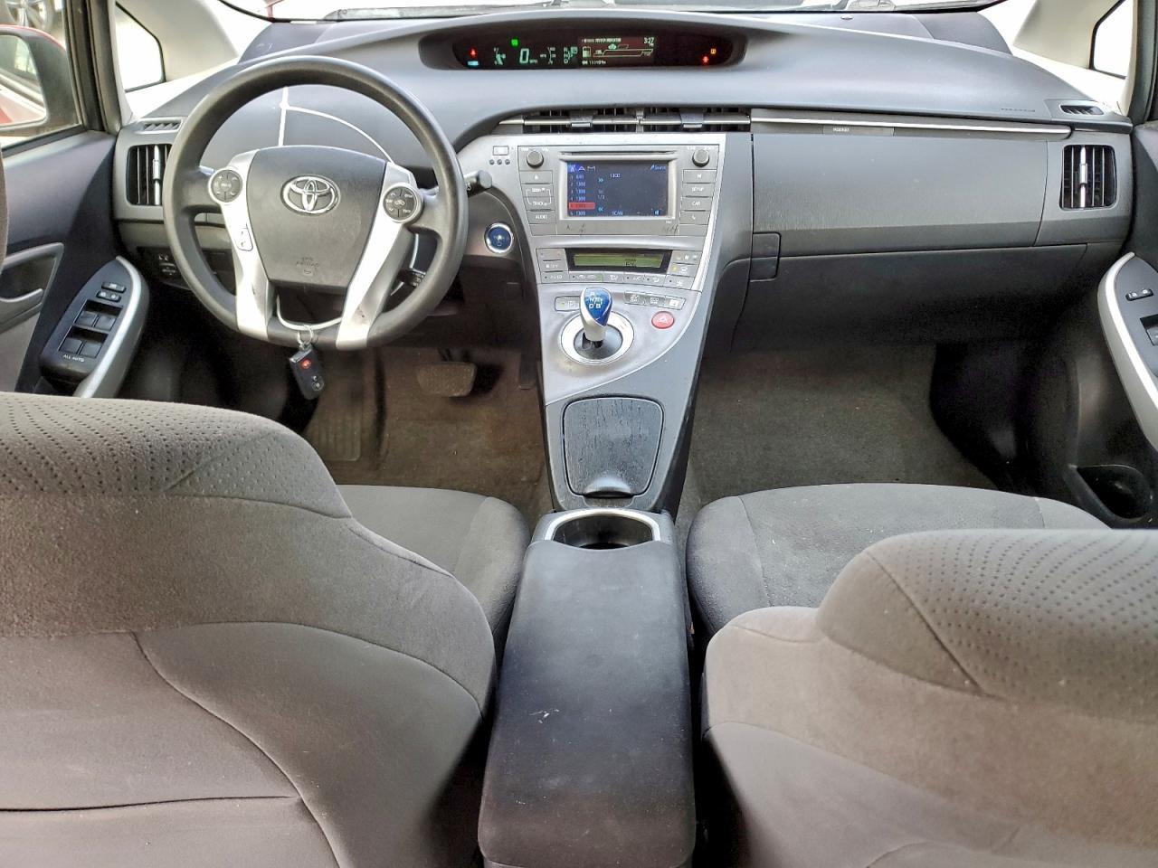 2014 TOYOTA PRIUS