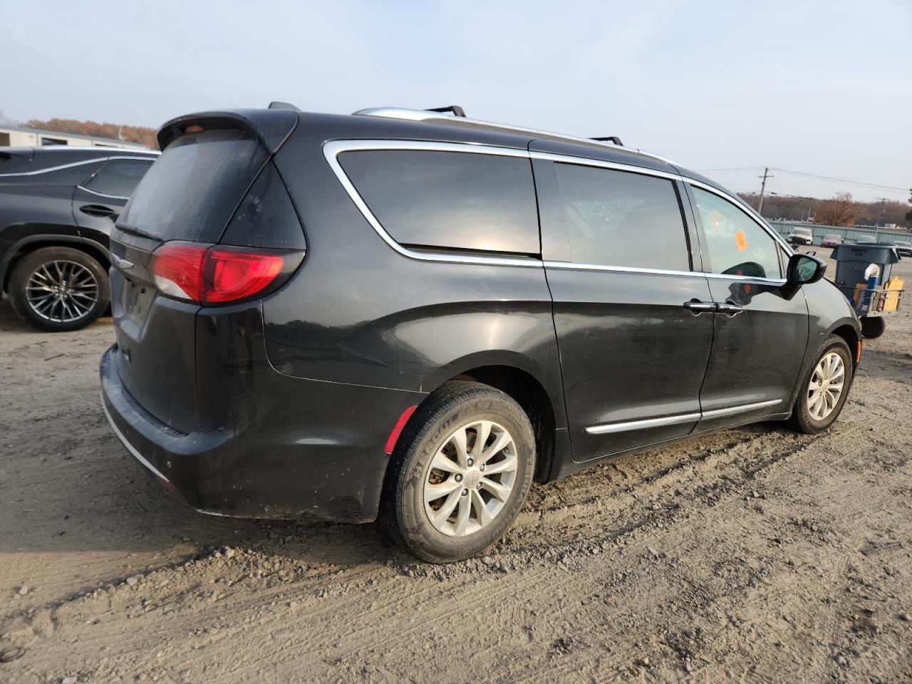 2019 CHRYSLER Pacifica