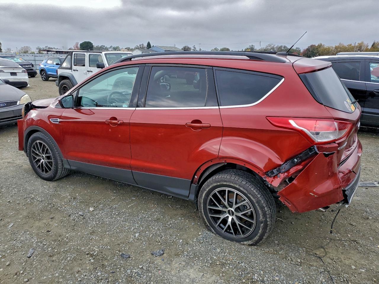 2015 FORD ESCAPE