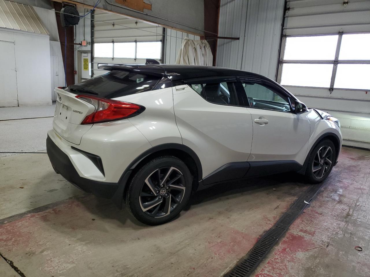 2021 TOYOTA C-HR