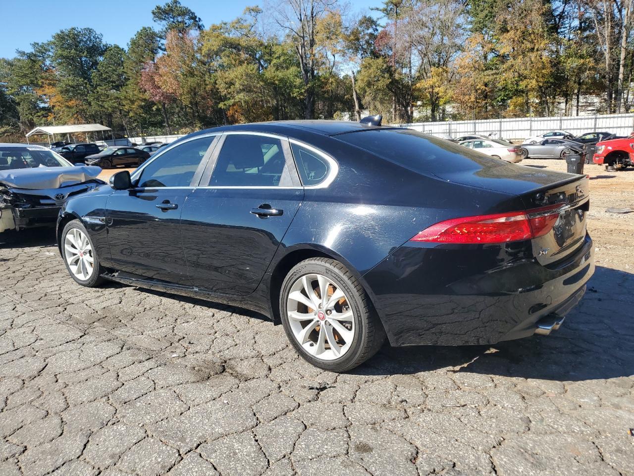 2017 JAGUAR XF
