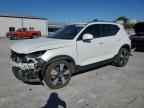 2022 VOLVO XC40