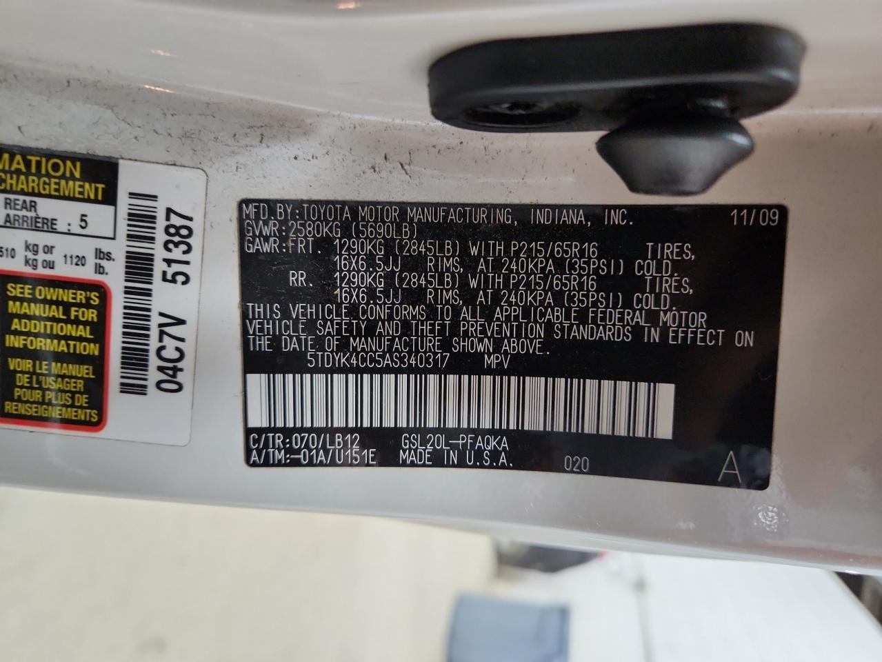 2010 TOYOTA SIENNA
