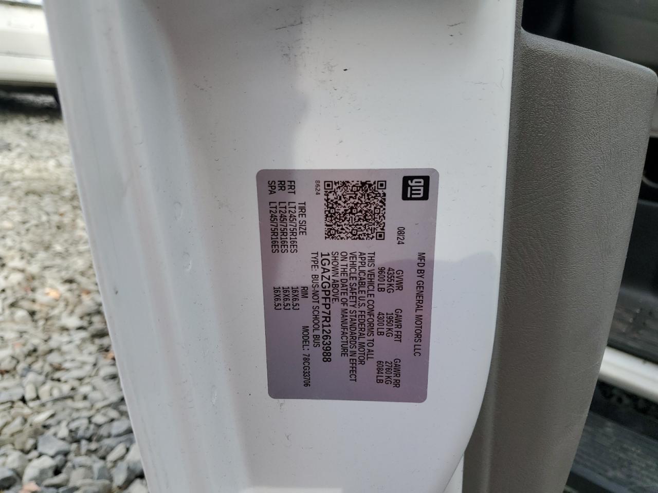 2024 CHEVROLET Express 3500