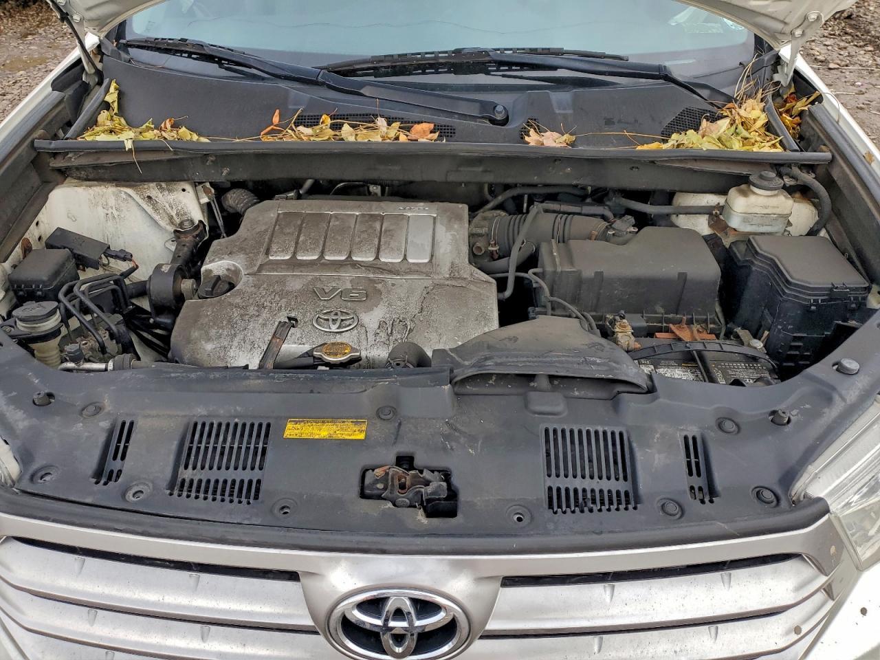 2013 TOYOTA HIGHLANDER