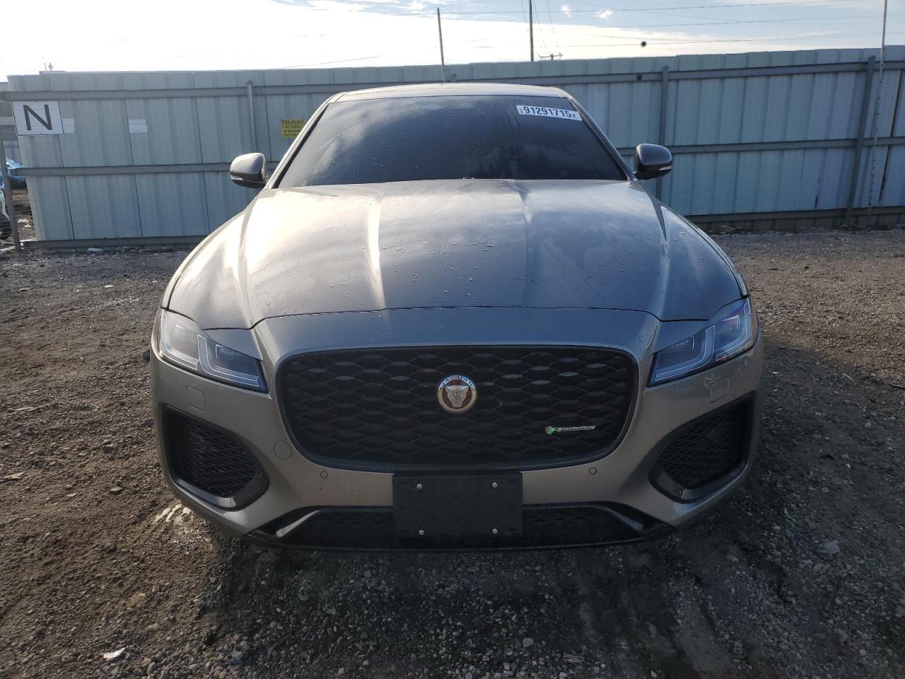 2022 JAGUAR XF